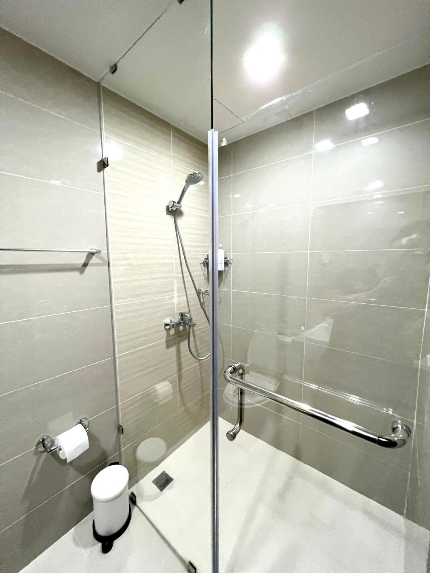 Daniella'S Modern & Cozy Suite In Uptown Bgc Manilla Buitenkant foto